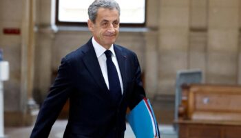 Quelles sont les prochaines étapes après la condamnation de Nicolas Sarkozy au port d’un bracelet électronique