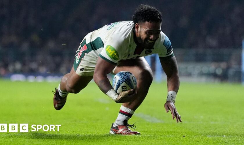 Solomane Kata scores a try for Leicester