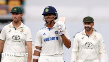 Mitchell Marsh, Yashasvi Jaiswal and Nathan Lyon