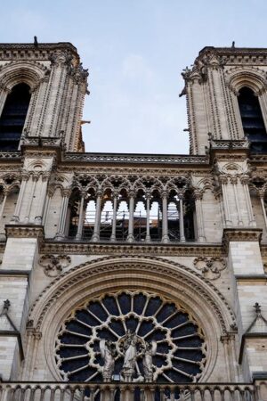 Réouverture de Notre-Dame : qui sont les chefs d’État et de gouvernement invités à la cérémonie de réouverture ?