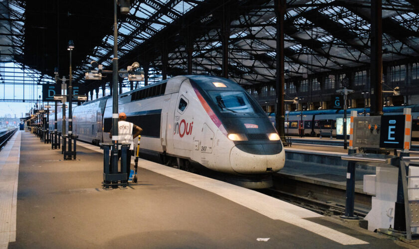 SNCF : à quel dédommagement ont droit les voyageurs bloqués lors du réveillon de Noël ?