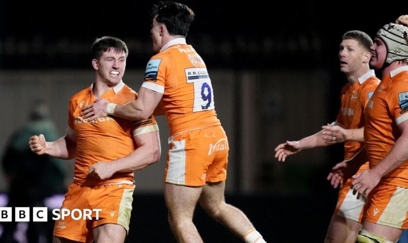 Sale players celebrate a try