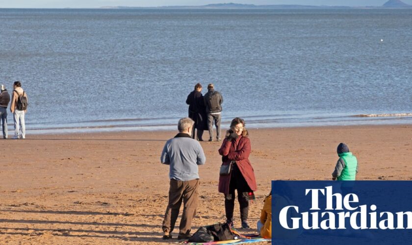 Scotland and Northern Ireland have mildest start to Christmas Day on record