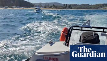 Search for missing teen swept off rocks at NSW beach continues for second day