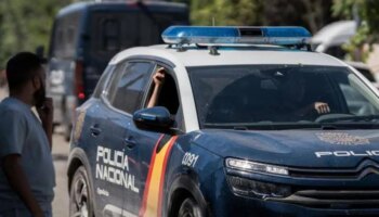 Secuestran a una chica en Carabanchel y piden por su liberación dinero, una cadena de oro y un rólex