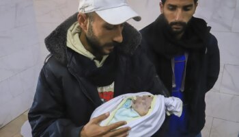 Sila, la bebé de tres semanas que ha muerto congelada en una tienda de un campo de refugiados de Gaza