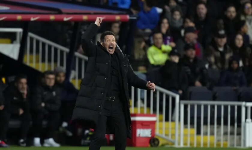 Simeone sonríe, el Atlético resiste y vence