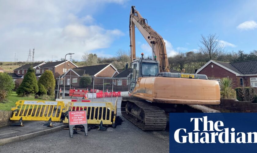 South Wales residents displaced by sinkhole fear they may not return by Christmas