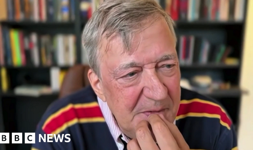 Stephen Fry treated chronic pain ‘as a friend’