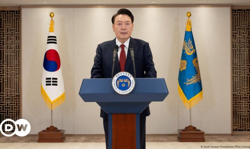 Südkoreas Präsident Yoon Suk Yeol vom Dienst suspendiert