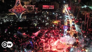 Syria updates: Celebrations take over Damascus square