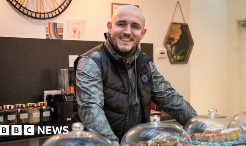 The cafe helping prisoners escape a life of crime