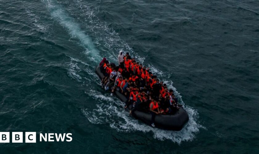 Three migrants die attempting to cross Channel