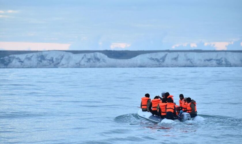 Traversée de la Manche : 120 migrants secourus par les autorités françaises ce jeudi