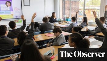 UK teachers should be allowed to work from home, education secretary says