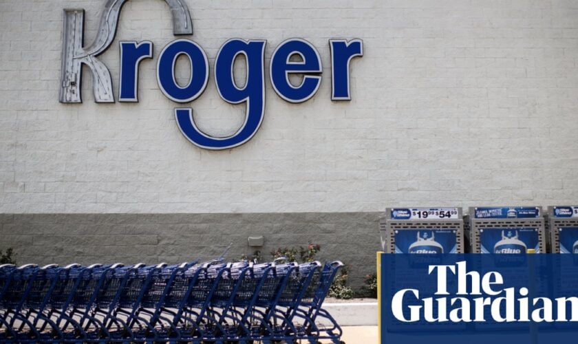 US judge blocks $25m Kroger-Albertsons grocery chain merger