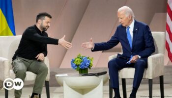 Ukraine updates: Biden admin sends aid before Trump takeover