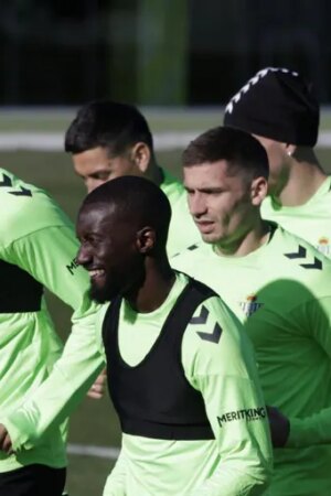 Último entrenamiento antes de recibir al Rayo y despedir 2024