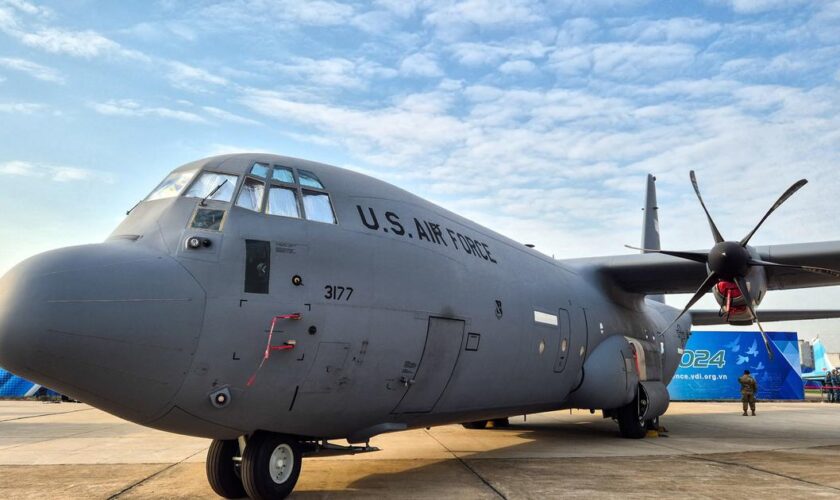 Un avion militaire américain abattu «par erreur» par «un tir ami» en mer Rouge