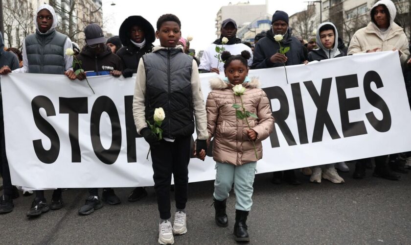 « Un enfant a tué un autre enfant » : ils ont marché pour Abass, 16 ans, poignardé à mort dans une rixe à Paris