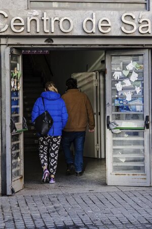 Un fallo informático en Atención Primaria complica la tramitación de citas, bajas o recetas en los centros de salud de Madrid