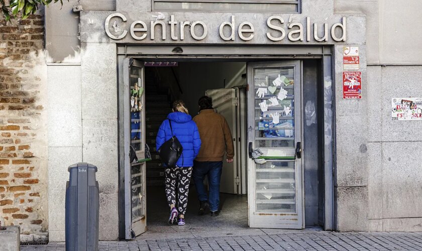 Un fallo informático en Atención Primaria complica la tramitación de citas, bajas o recetas en los centros de salud de Madrid