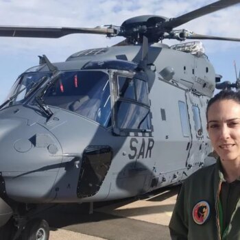 Un helicóptero para tierra, mar y aire