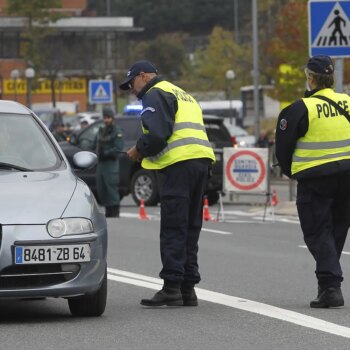 Un hombre mata a 5 personas en el norte de Francia cerca de un campo de inmigrantes