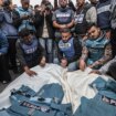 Una televisión palestina afirma que cinco de sus periodistas han muerto en un ataque israelí en Gaza