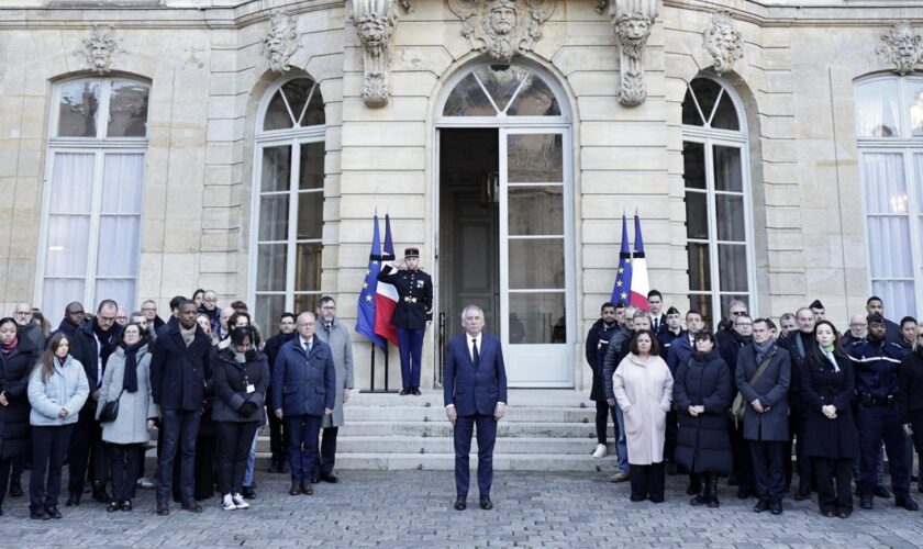 Une «communion dans le deuil» : une minute de silence pour Mayotte observée à l’Élysée, à Matignon et partout en France