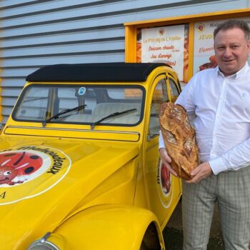 Une success-story de père en fils : le boulanger Philippe Mahoudeaux écoule 10 000 baguettes par jour