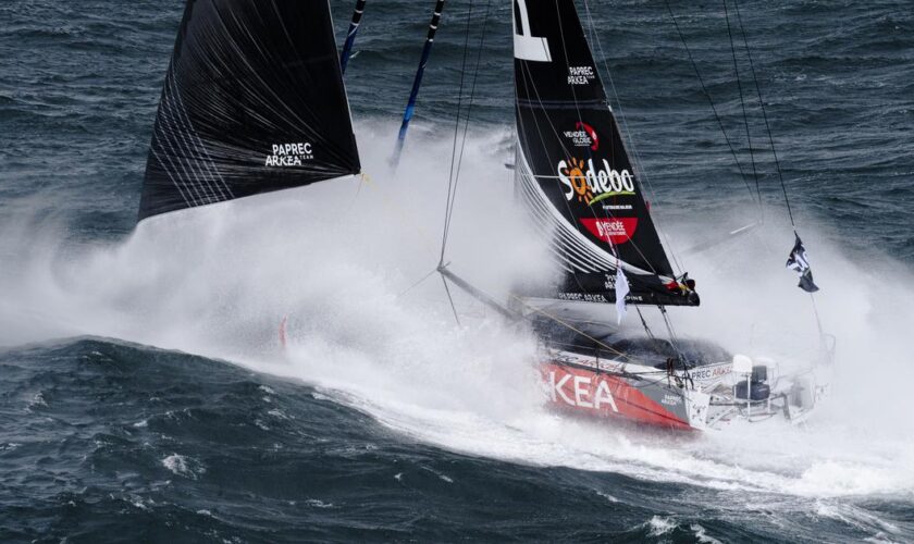 Vendée Globe : Dalin et Richomme séparés de moins de trois milles après quarante-et-un jours de mer