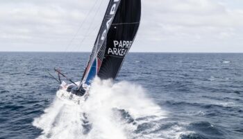 Vendée Globe : à l’approche du Cap Horn, Richomme impose un rythme d’enfer à Dalin