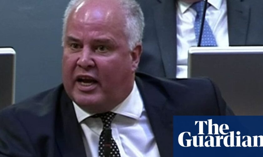 Welsh Tory leader Andrew RT Davies resigns after controversies