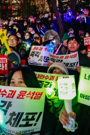 Women at the forefront of South Korea's martial law protests