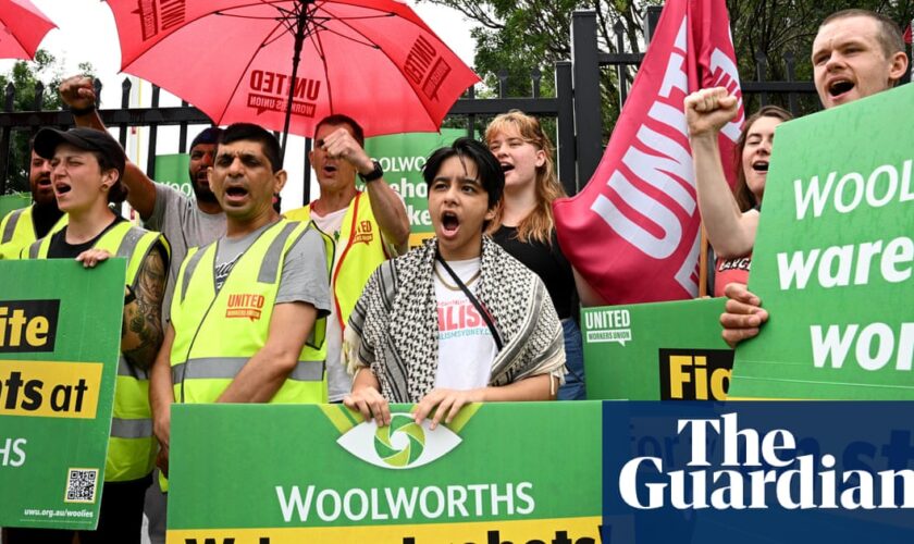 Woolworths to reopen distribution centre to get essential items on shelves amid ongoing strike