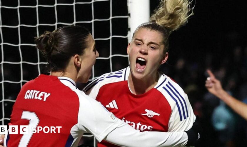 Alessia Russo celebrates her goal against Bayern Munich