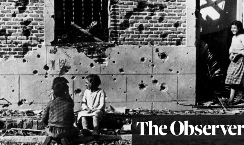 ‘We’re devastated’: anger as Madrid backtracks on museum plan for site of Robert Capa’s famous civil war photo