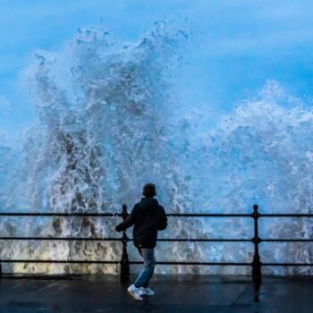 Fresh amber warning for rain into New Year’s Day as severe weather hits UK celebrations – see areas affected