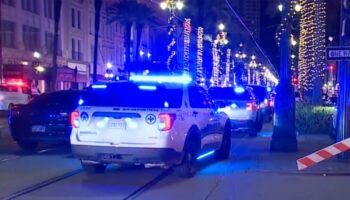 New Orleans attack latest: Suspect reportedly dead after ramming car into crowd killing 10 on Bourbon Street