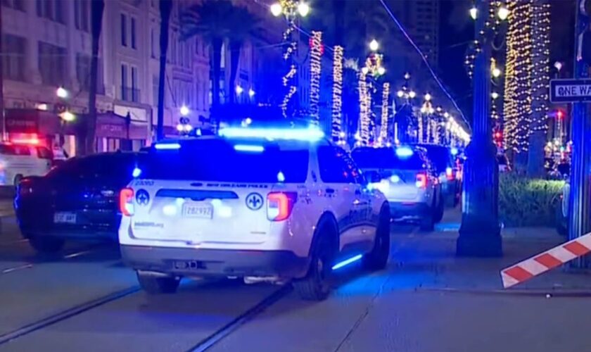 New Orleans attack latest: Suspect reportedly dead after ramming car into crowd killing 10 on Bourbon Street