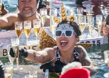 Neujahrsbaden: So badet sich Europa ins neue Jahr