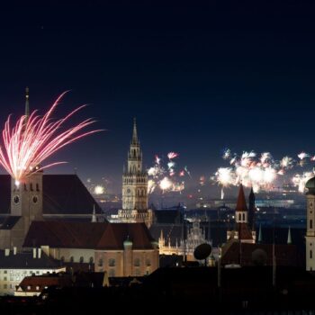 Jahreswechsel in Bayern: Randale, Verletzte, Brände – so lief Bayerns Silvesternacht