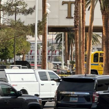 Vor dem Trump International Hotel in Las Vegas. Foto: Ty ONeil/AP/dpa