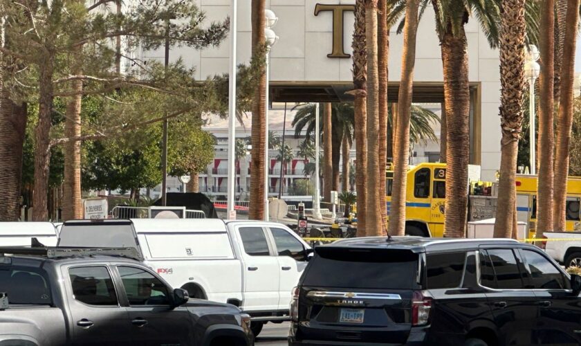 Vor dem Trump International Hotel in Las Vegas. Foto: Ty ONeil/AP/dpa