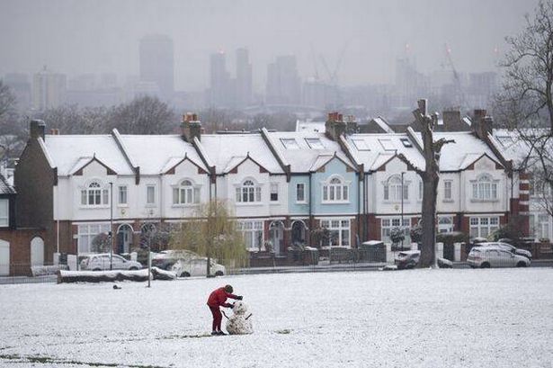 UK weather: 45 hours of snow forecast to hit Britain with power cut warnings in 109 areas