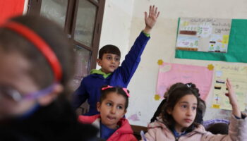 Syrie : plusieurs modifications dans les manuels scolaires inquiètent, le ministère de l’Education essaie d’éteindre la polémique