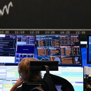 Börse: Dax steigt zu Jahresbeginn über 20.000 Punkte