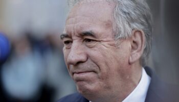 Le Premier ministre François Bayrou à Matignon, à Paris, le 23 décembre 2024