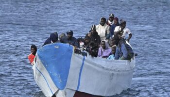 Record historique de 46 843 arrivées de migrants clandestins dans l’archipel espagnol des Canaries en 2024